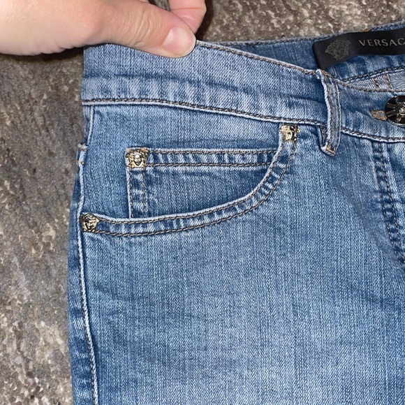 Versace light blue jeans size 28 waist. Excellent condition. - Picture 5 of 8